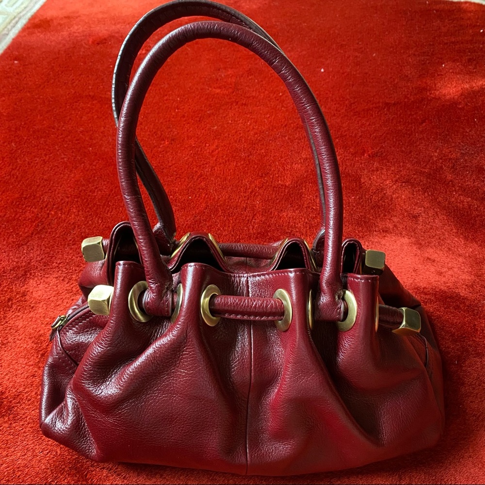 NWOT-Burgundy Leather Handbag.  OPEN TO NEGOTIATE $$ AND FREE SHIPPING